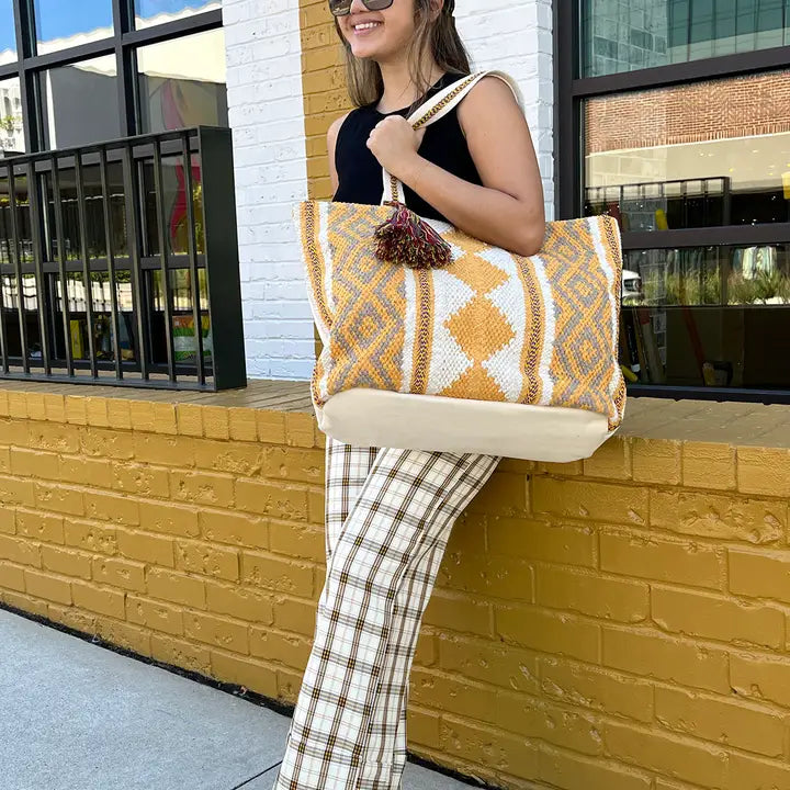 Heidi Diamond Print Tote w/ Large Tassel